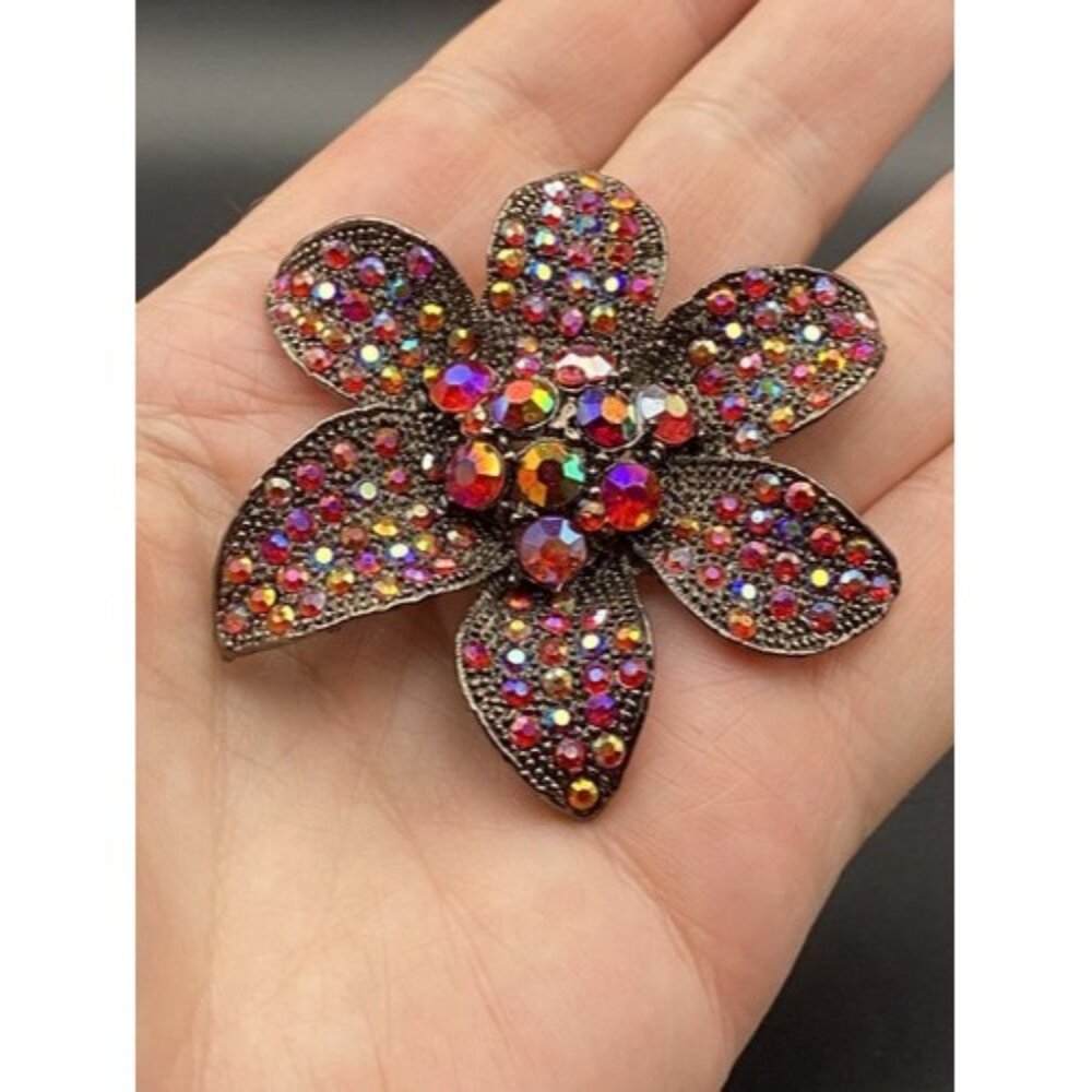 Sparkling Vintage Brooch Japanned Flower Pin AB Red Rhinestones Boho - Picture 7 of 8